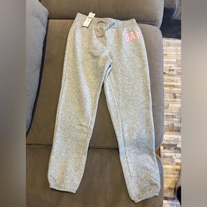 NWT Gap Kids- girls gray sweatpants size M (size 8).